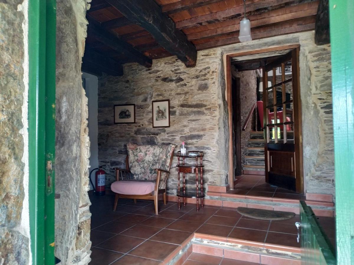 Casa O Castelo En Touro Villa Ngoại thất bức ảnh